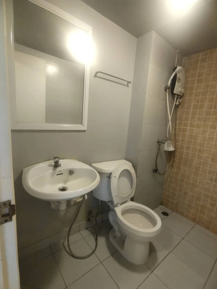 For rent: Lumpini Township Rangsit Klong 1, 3rd floor, fully furnished, nice room, reserve now, hurry!