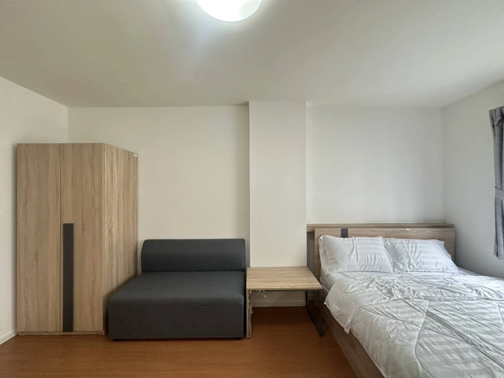 For rent: Lumpini Township Rangsit Klong 1, 3rd floor, fully furnished room, ready to move in, reserve now, don't wait.