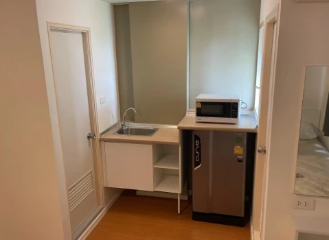 For rent: Lumpini Township Rangsit Klong 1, 4th floor, nice room, fully furnished, book now.