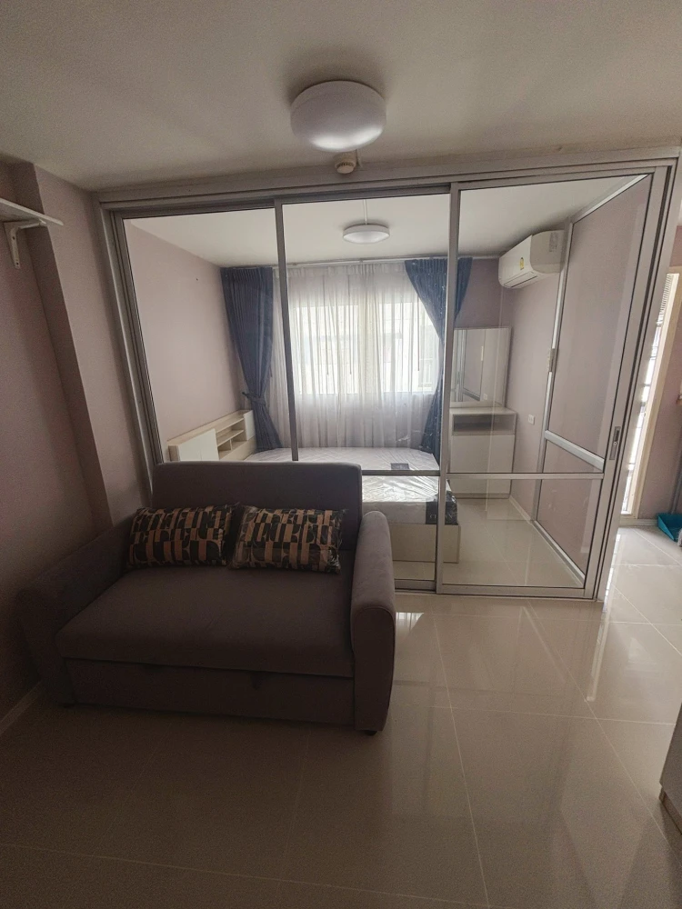 For rent: Lumpini Township Rangsit Klong 1, 4th floor, nice room, fully furnished. Interested? Hurry and reserve now!