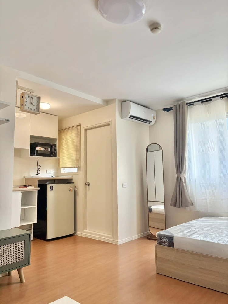 For rent: Lumpini Township Rangsit Klong 1, 4th floor, corner unit, fully furnished, ready to move in. Book now!
