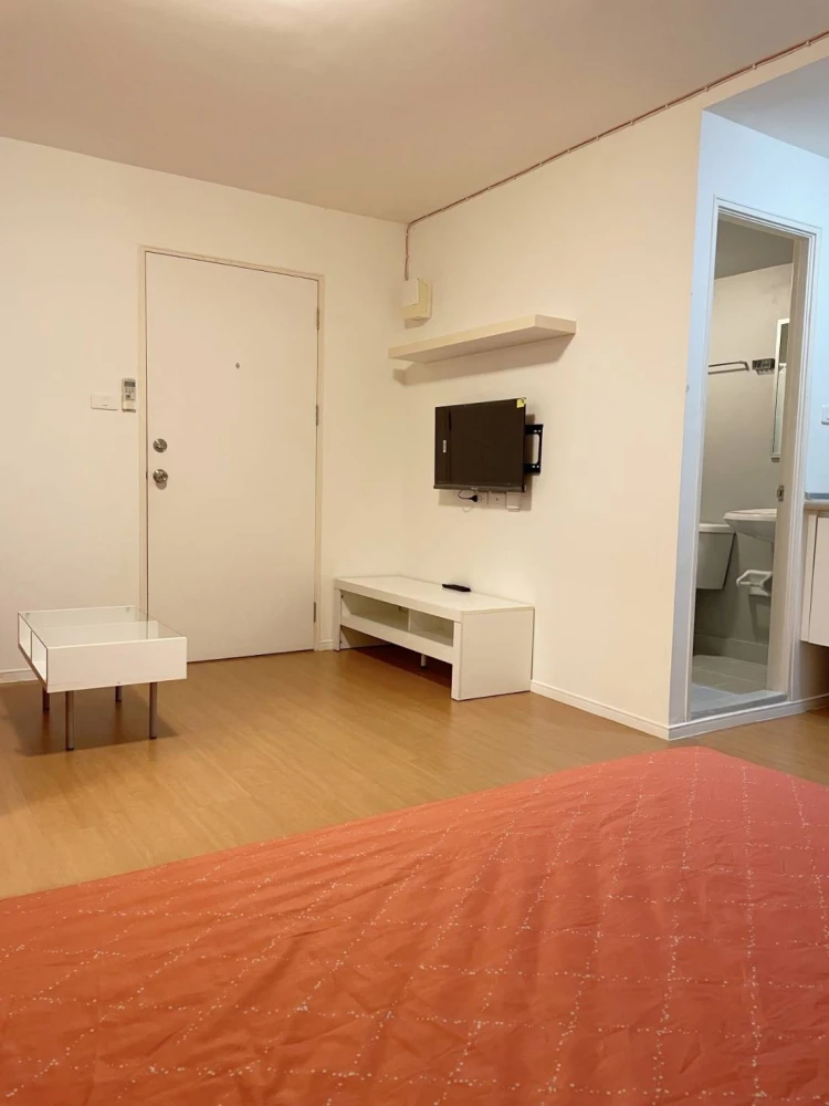 For rent: Lumpini Township Rangsit Klong 1, 4th floor, beautiful fully furnished unit. Book now!