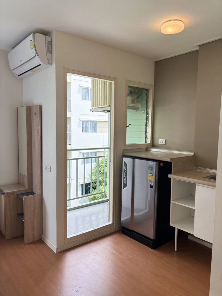 For rent: Lumpini Township Rangsit Klong 1, 4th floor, fully furnished room, ready to move in, reserve now, don't miss out.