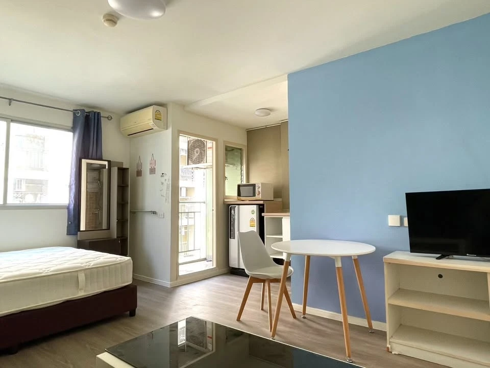 For rent: Lumpini Township Rangsit Klong 1, 4th floor, fully furnished, ready to move in. Book now! Don't miss out!