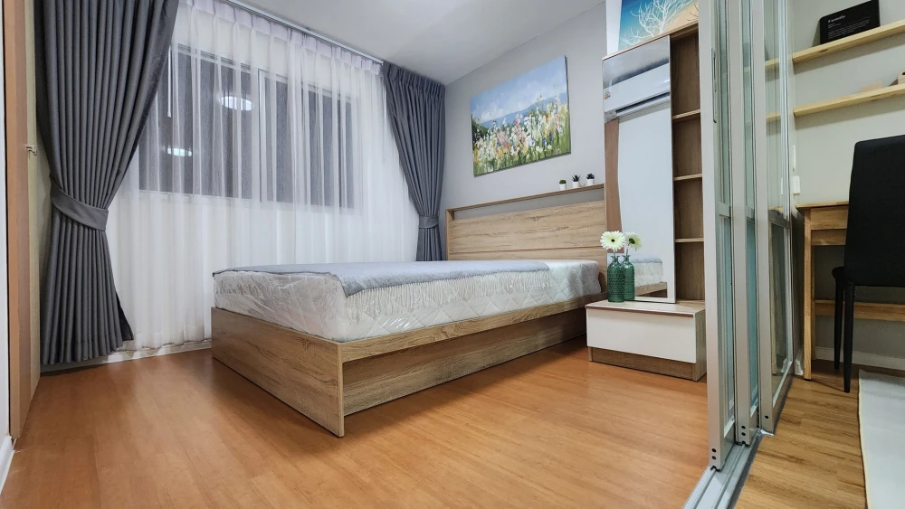 For rent: Lumpini Township Rangsit Klong 1, 5th floor, separated rooms, nice to live in, reserve now, hurry!