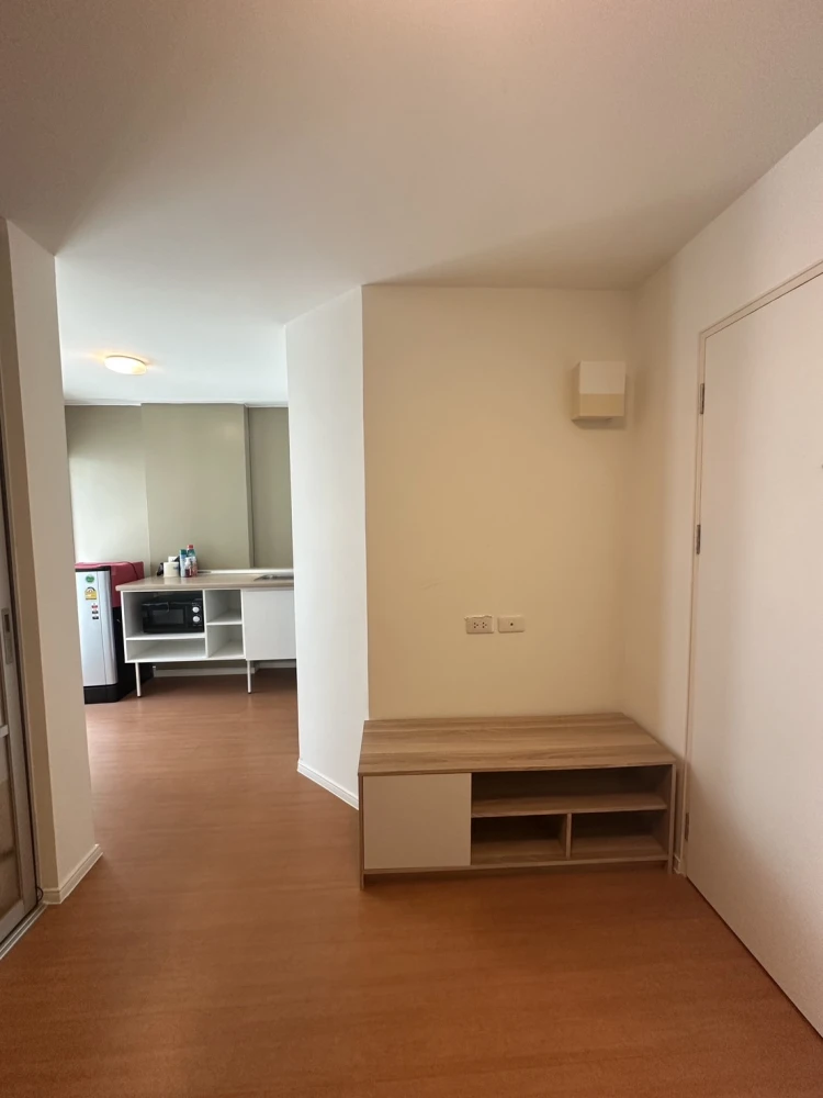 For rent: Lumpini Township Rangsit Klong 1, 5th floor, separated rooms, fully furnished, reserve now.