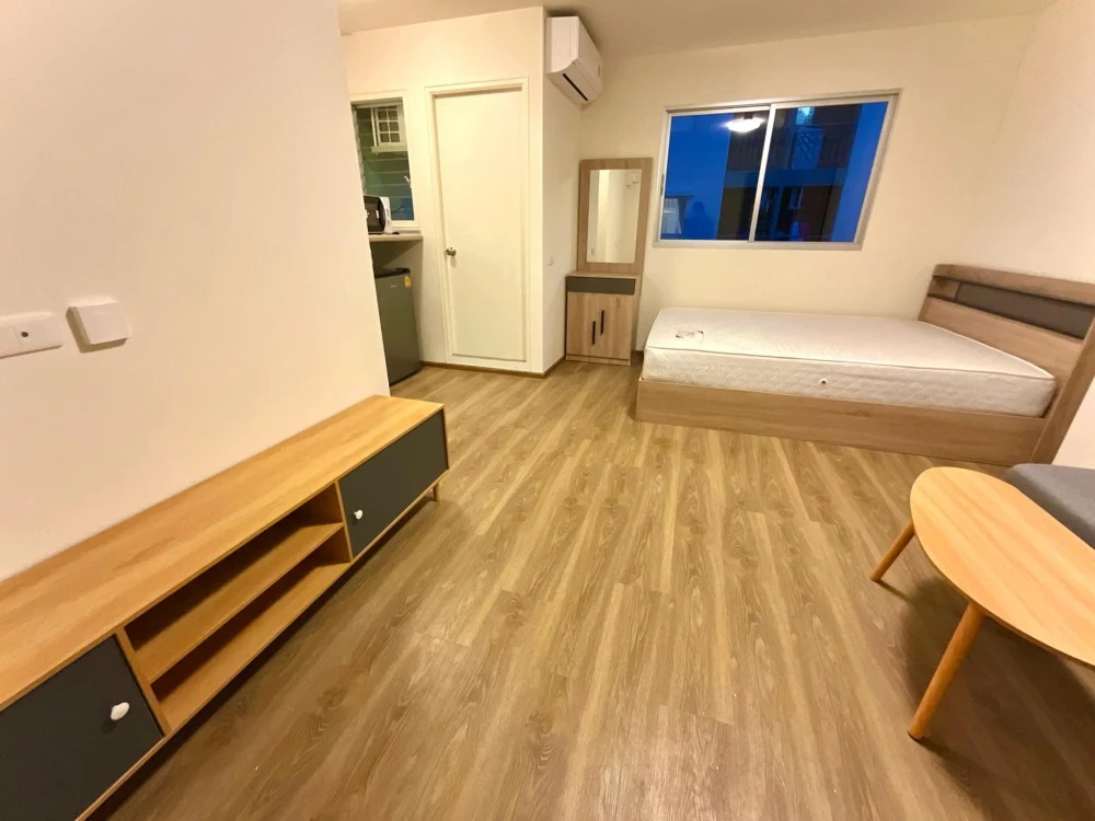 For rent: Lumpini Township Rangsit Klong 1, 5th floor, nice room, fully furnished, book now, don't miss out.