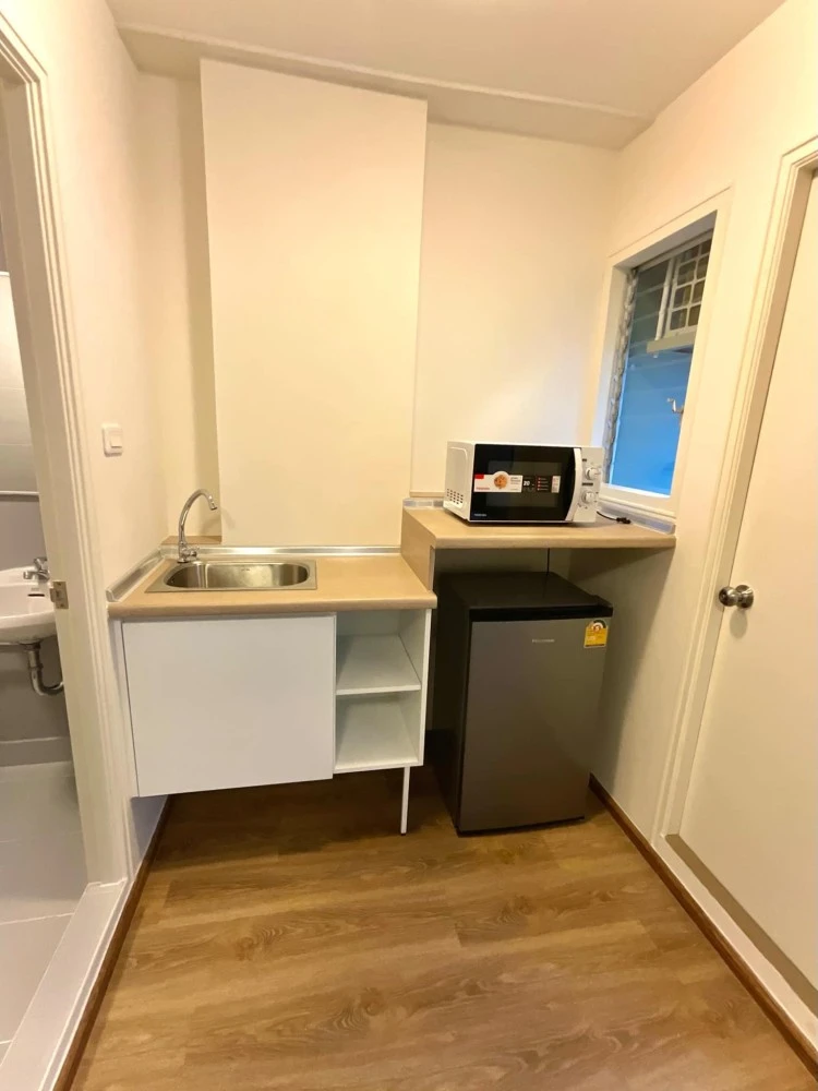 For rent: Lumpini Township Rangsit Klong 1, 5th floor, nice room, fully furnished, book now, don't miss out.