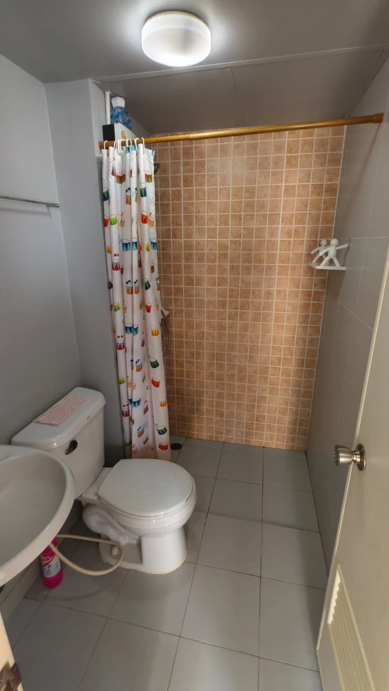 For rent: Lumpini Township Rangsit Klong 1, 6th floor, fully furnished unit. Book now! (Urgent!)