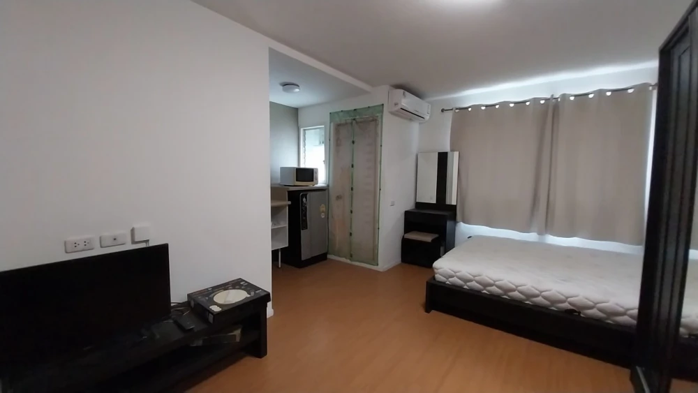 For rent: Lumpini Township Rangsit Klong 1, 6th floor, fully furnished unit. Book now! (Urgent!)