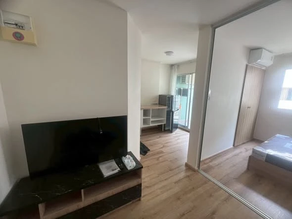 For rent: Lumpini Township Rangsit Klong 1, 6th floor, fully furnished, comfortable unit. Book now!