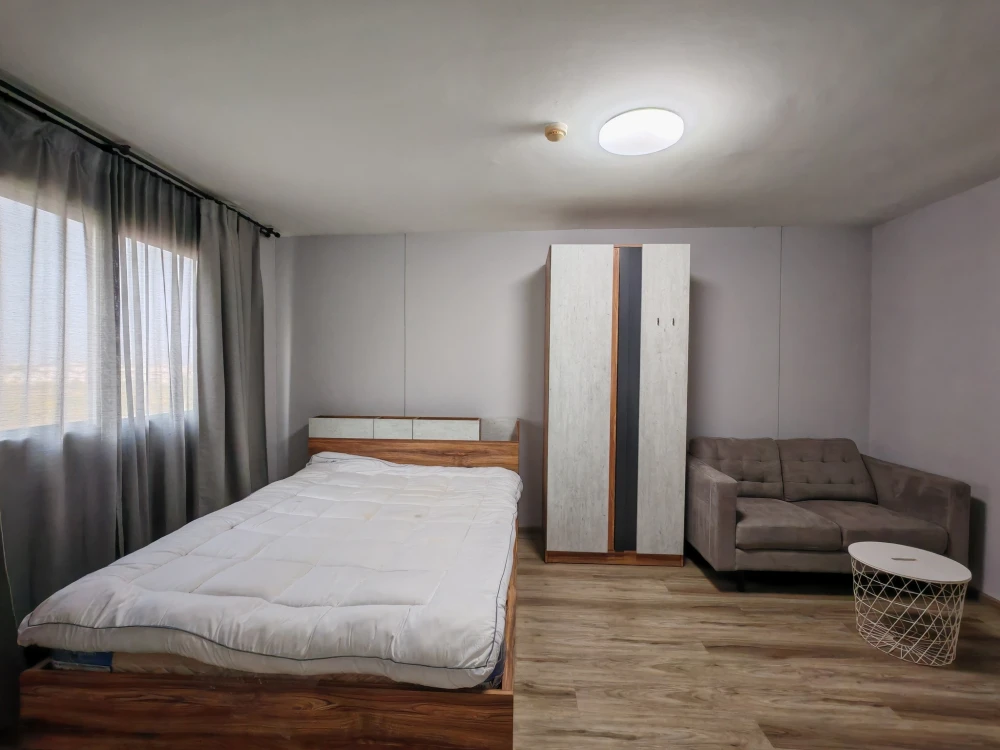 For rent: Lumpini Township Rangsit Klong 1, 6th floor, corner room, fully furnished, ready to move in, reserve now.