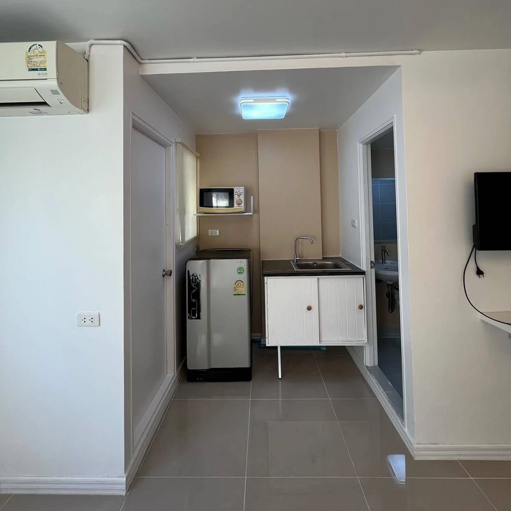 For rent: Lumpini Township Rangsit Klong 1, 6th floor, fully furnished, very livable. Book now!