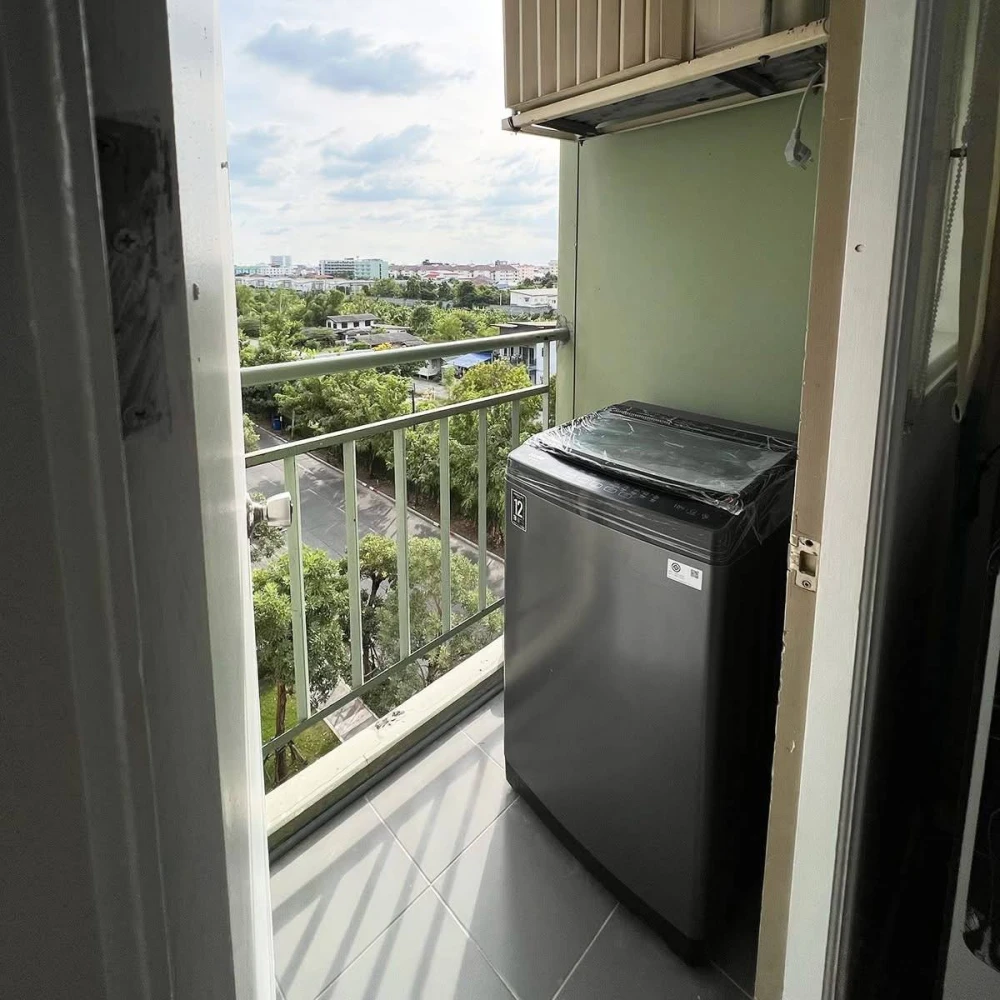 For rent: Lumpini Township Rangsit Klong 1, 6th floor, fully furnished, very livable. Book now!