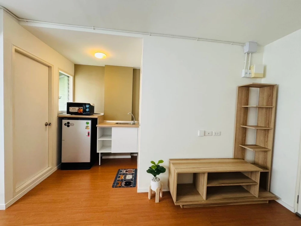 For rent: Lumpini Township Rangsit Klong 1, 6th floor, fully furnished room, nice to live in, reserve now, urgently.