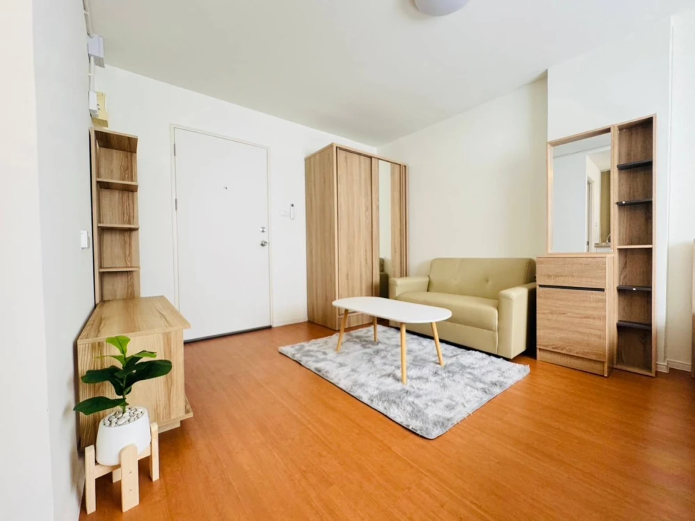 For rent: Lumpini Township Rangsit Klong 1, 6th floor, fully furnished room, nice to live in, reserve now, urgently.