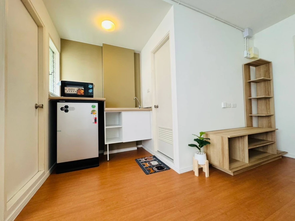 For rent: Lumpini Township Rangsit Klong 1, 6th floor, fully furnished room, nice to live in, reserve now, urgently.