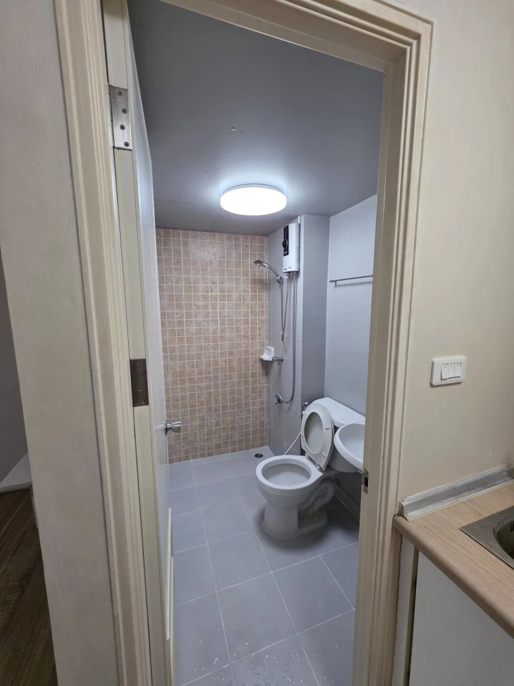 For rent: Lumpini Township Rangsit Klong 1, 6th floor, fully furnished, very livable. Book now! (Urgent!)