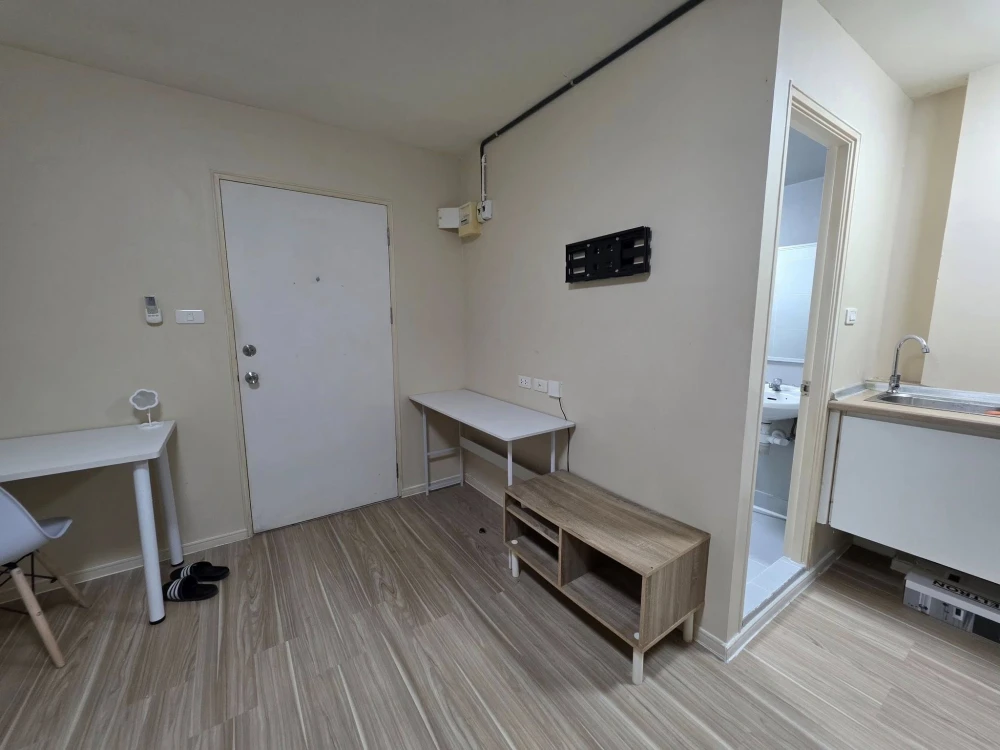 For rent: Lumpini Township Rangsit Klong 1, 6th floor, fully furnished, very livable. Book now! (Urgent!)