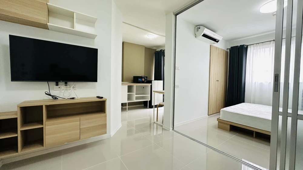 For rent: Lumpini Township Rangsit Klong 1, 7th floor, partitioned room, fully furnished, ready to move in. If interested, hurry and reserve now.
