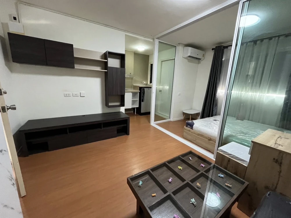 For rent Lumpini Township Rangsit Klong 1, 7th floor, corner room, fully furnished, partitioned room, reserve now.