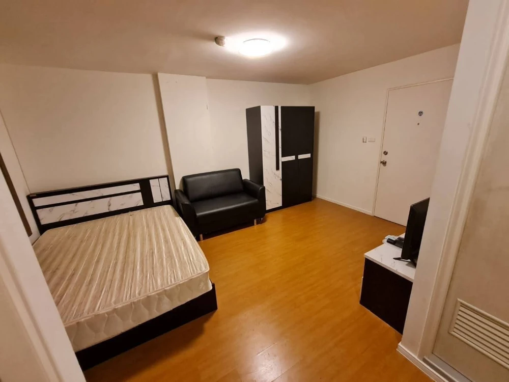 For rent: Lumpini Township Rangsit Klong 1, 7th floor, fully furnished, very livable. Book now!