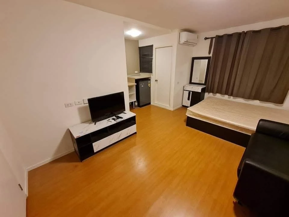 For rent: Lumpini Township Rangsit Klong 1, 7th floor, fully furnished, very livable. Book now!