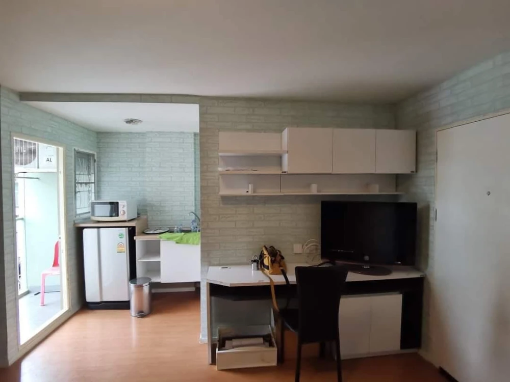 For rent: Lumpini Township Rangsit Klong 1, 7th floor, fully furnished, nice to live in, reserve now before it's gone.