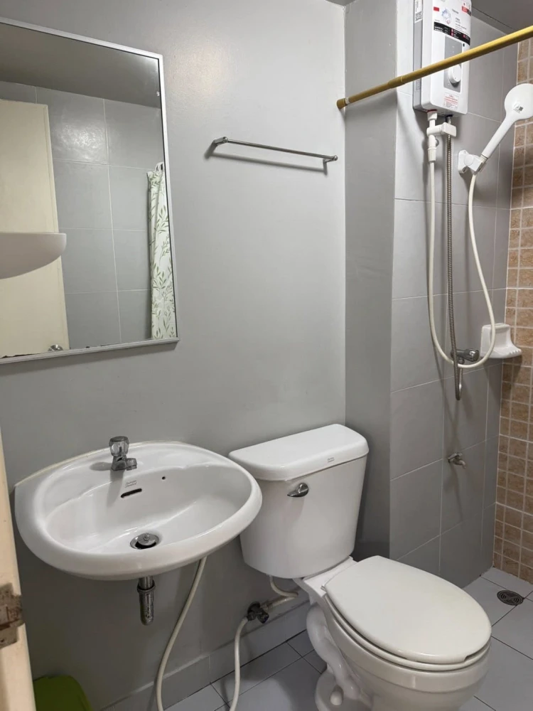 For rent: Lumpini Township Rangsit Klong 1, 7th floor, fully furnished, nice to live in. Reserve now, don't miss out!