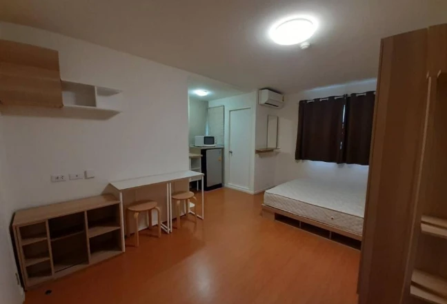 For rent: Lumpini Township Rangsit Klong 1, 7th floor, fully furnished, very livable. Book now!