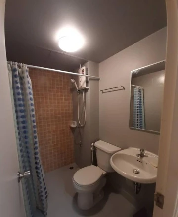 For rent: Lumpini Township Rangsit Klong 1, 7th floor, fully furnished, very livable. Book now!