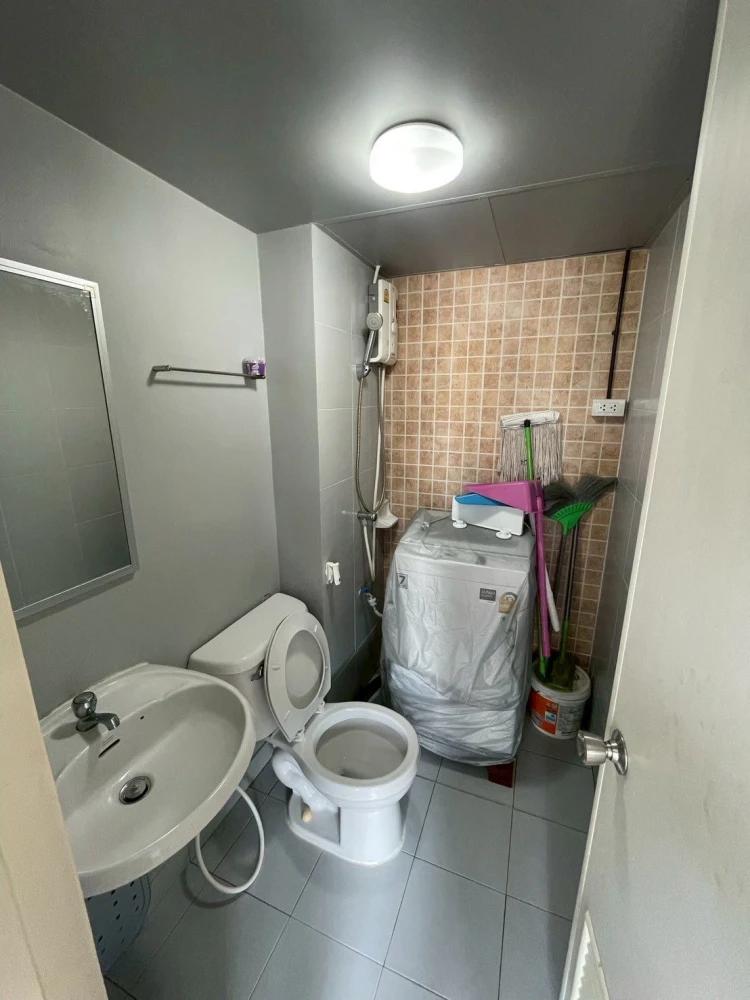 For rent: Lumpini Township Rangsit Klong 1, 8th floor, 2 bedroom style, fully furnished, nice to live in, reserve now, urgently.