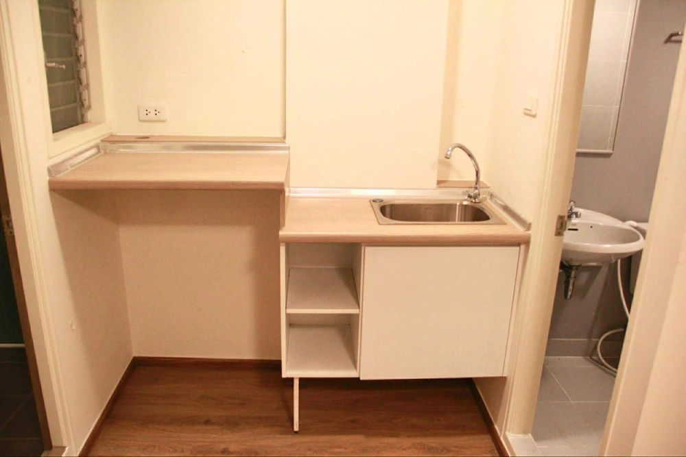 For rent: Lumpini Township Rangsit Klong 1, 8th floor, nice room, good price, reserve now, don't miss out.