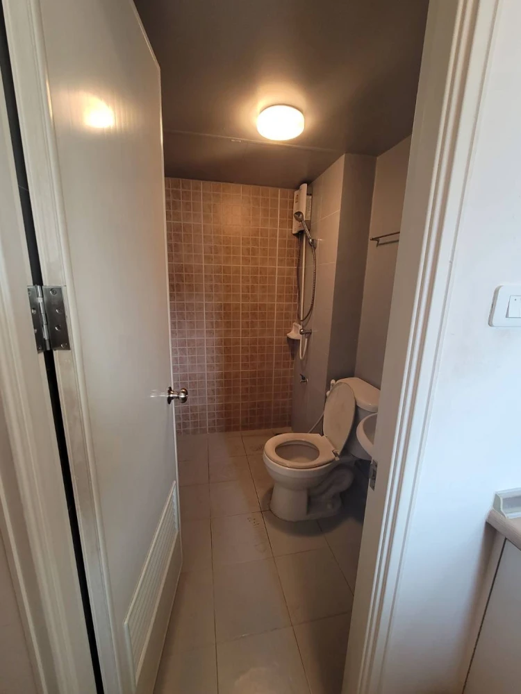 For rent: Lumpini Township Rangsit Klong 1, 8th floor, fully furnished, comfortable unit. Book now!
