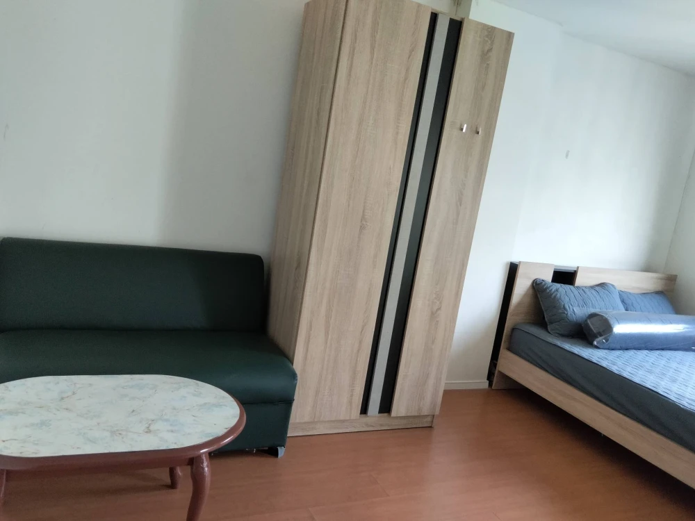 For rent: Lumpini Township Rangsit Klong 1, 8th floor, fully furnished, comfortable unit. Book now!