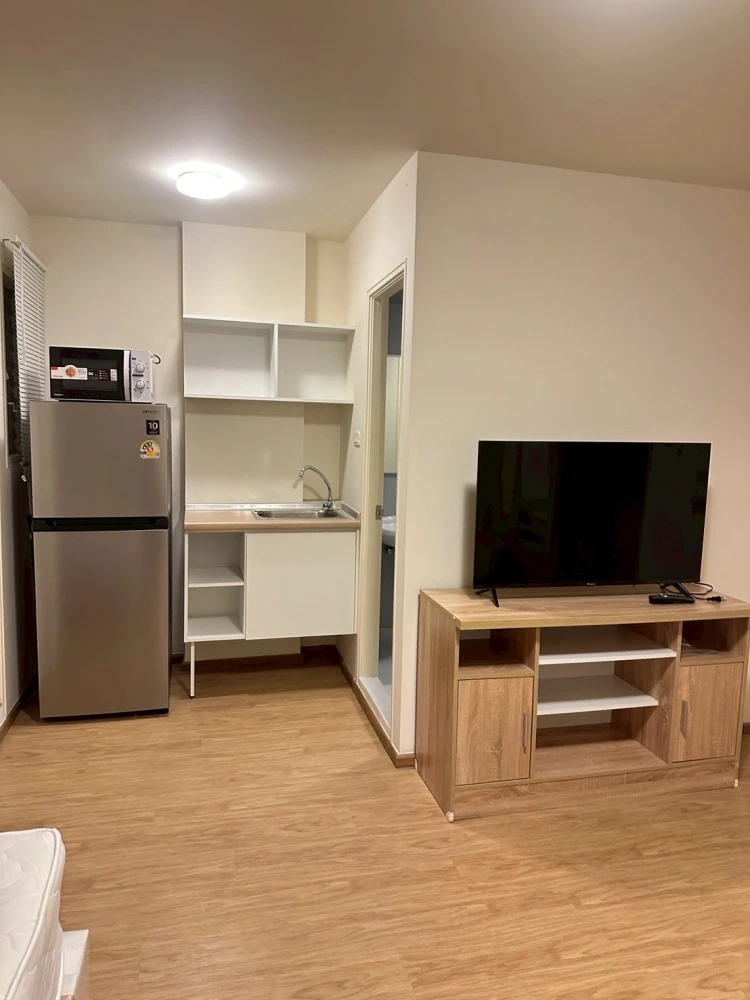 For rent: Lumpini Township Rangsit Klong 1, 8th floor, ready to move in. Book now!