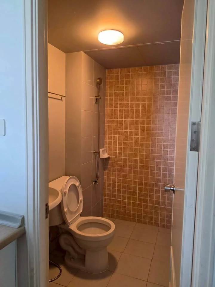For rent: Lumpini Township Rangsit Klong 1, 8th floor, beautiful fully furnished unit. Book now! (Urgent!)