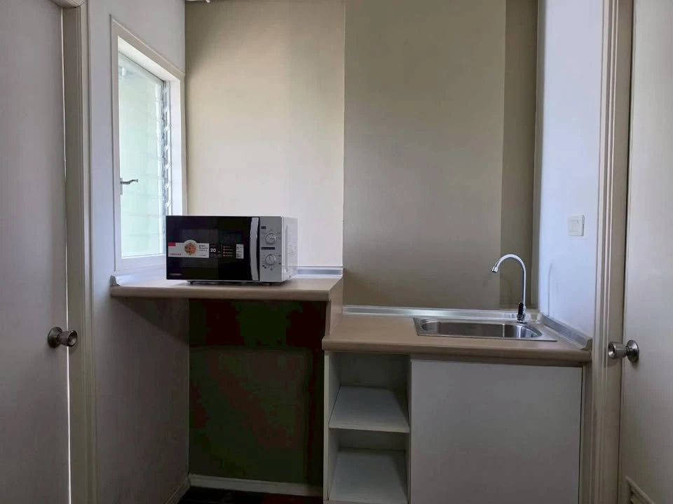 For rent: Lumpini Township Rangsit Klong 1, 8th floor, beautiful fully furnished unit. Book now! (Urgent!)