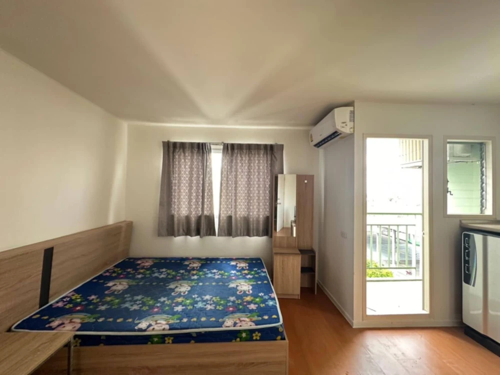 For rent: Lumpini Township Rangsit Klong 1, 8th floor, fully furnished room, nice to live in, reserve now, urgently.
