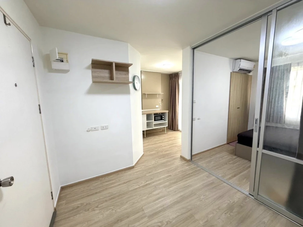 For rent: Lumpini Township Rangsit Klong 1, fully furnished studio apartment, very livable. Book now!