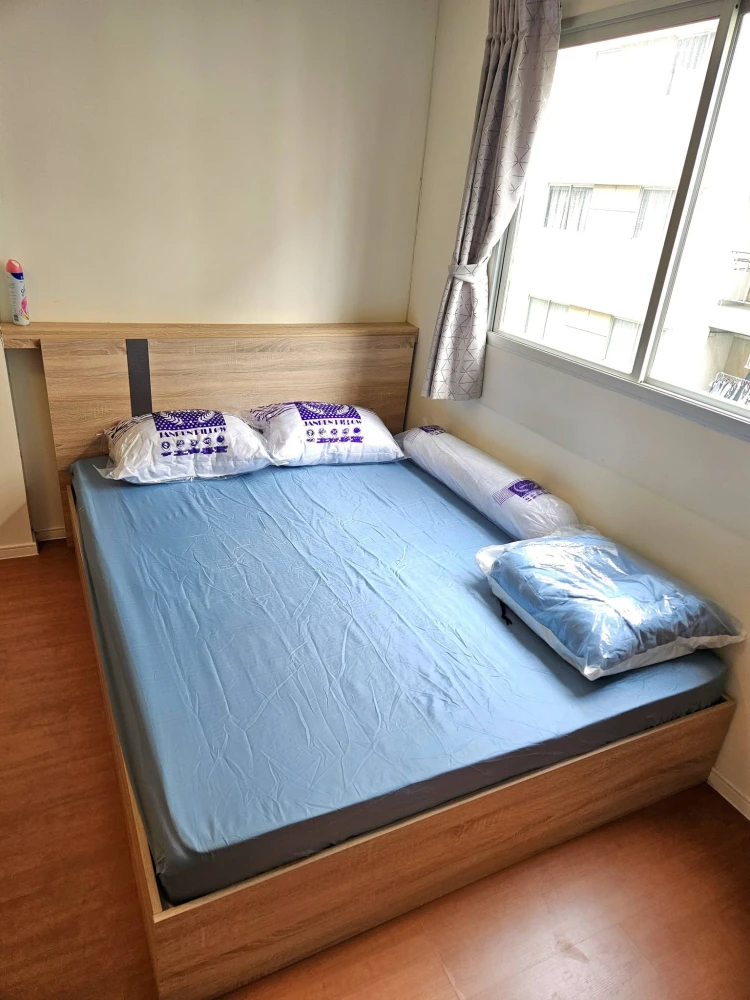 For rent: Lumpini Township Rangsit Klong 1, 5th floor unit, fully furnished. Just bring your bags and move in!