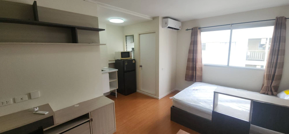 For rent: Lumpini Township Rangsit Klong 1, 6th floor unit, fully furnished. Just bring your bags and move in!