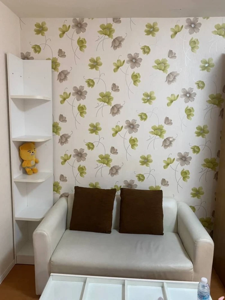For rent: Lumpini Township Rangsit Klong 1, 7th floor unit. High-quality wallpaper and complete amenities. Book now!
