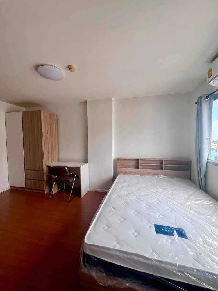 For rent: Lumpini Township Rangsit Klong 1, 8th floor unit, fully furnished. Just bring your bags and move in!