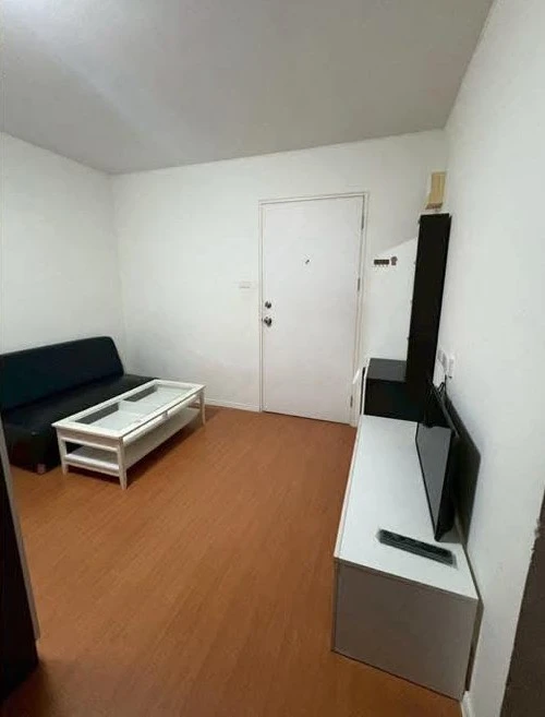 For rent: Lumpini Township Rangsit Klong 1, 8th floor unit, fully furnished with appliances. Book now!