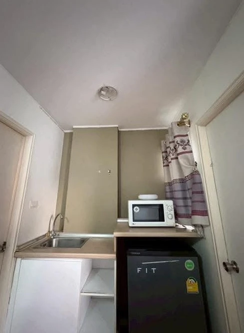 For rent: Lumpini Township Rangsit Klong 1, 8th floor unit, fully furnished with appliances. Book now!