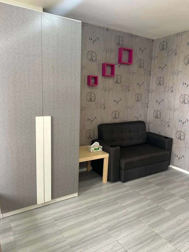 For rent: Lumpini Township Rangsit Klong 1, 4th floor, nice unit with high-quality wallpaper and fully furnished. Book now!