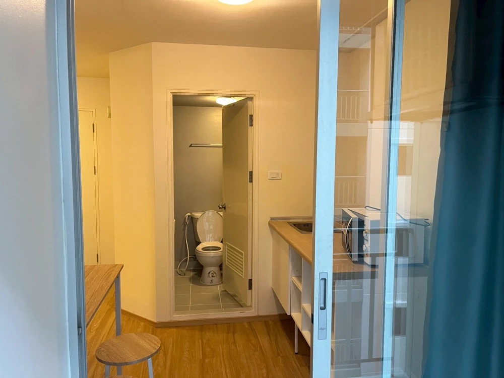 For rent: Lumpini Township Rangsit Klong 1, 1 comfortable room, 5th floor, fully furnished, just bring your bags and move in.