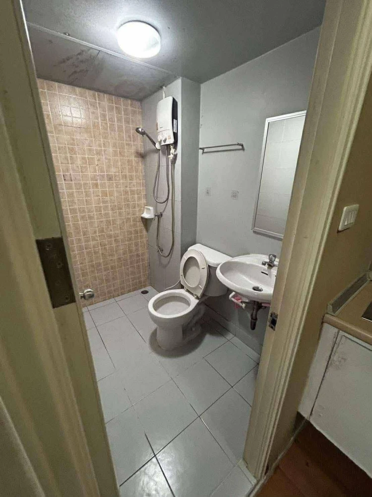 For rent: Lumpini Township Rangsit Klong 1. A comfortable room with complete amenities. What are you waiting for?