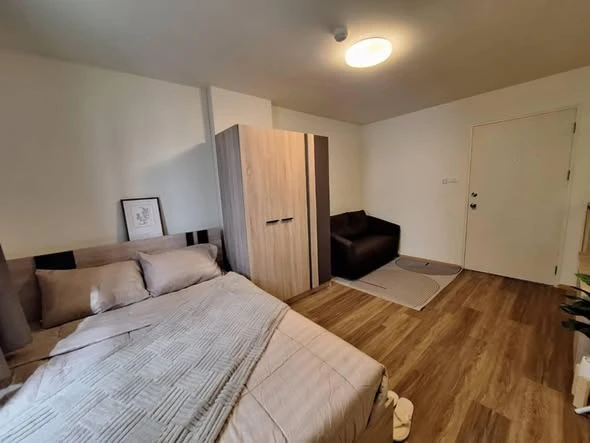 For rent: Lumpini Township Rangsit Klong 1, a lovely apartment fully furnished. Just bring your bags and move in!
